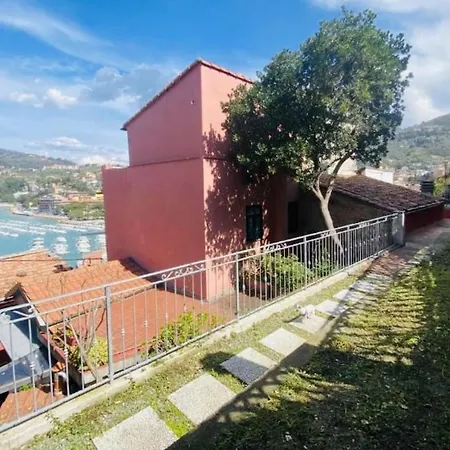 Dream View Apartment *
